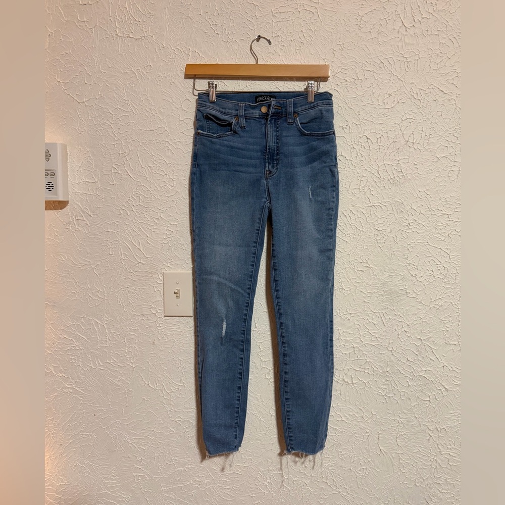 J.Crew Mercantile Light Wash Skinny Jeans Women’s Size 27 Stretch Denim